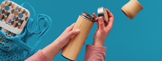 water bottlesand flasks corporate gift